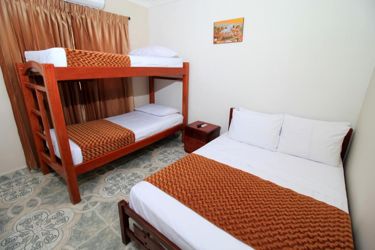 Hotel Rodadero Inn By Geh Suites ซันตามาร์ตา ภายนอก รูปภาพ