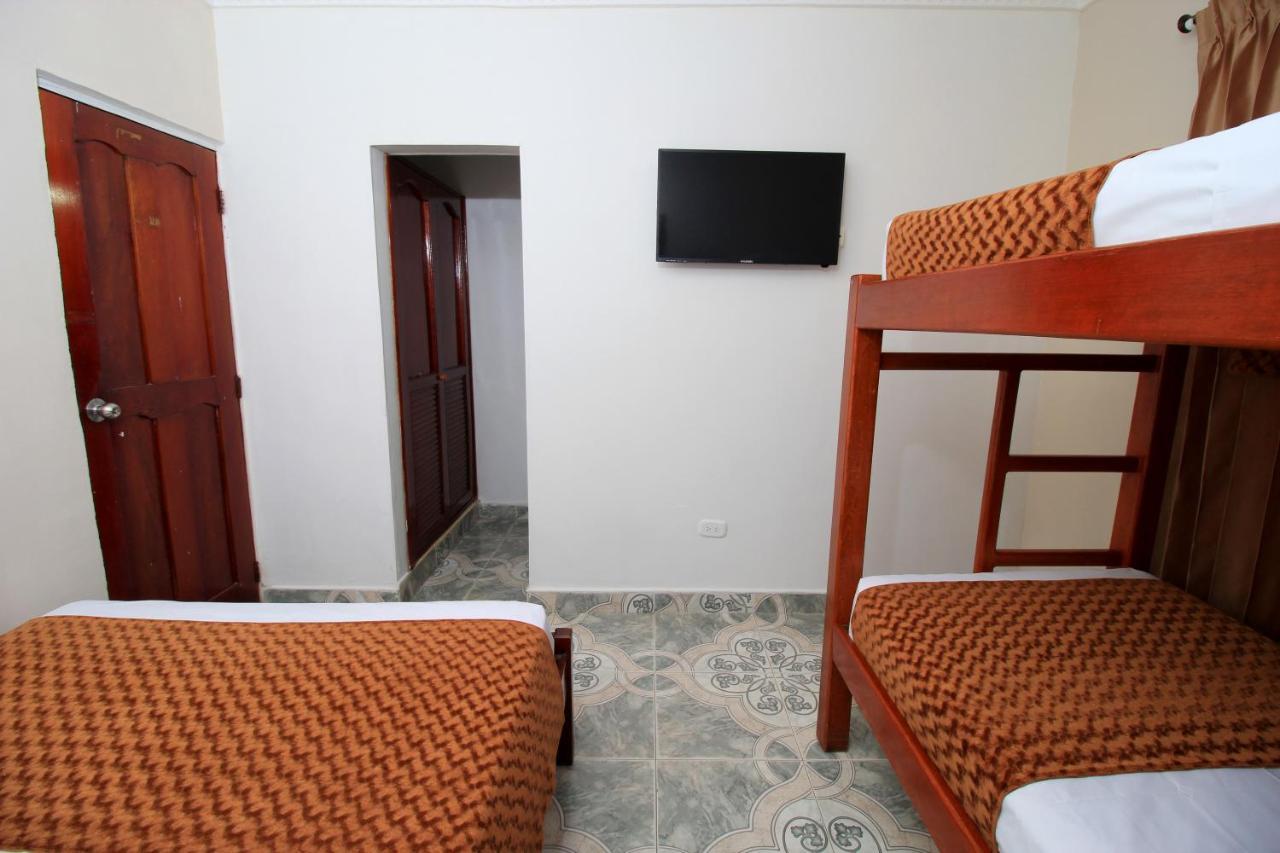 Hotel Rodadero Inn By Geh Suites ซันตามาร์ตา ภายนอก รูปภาพ